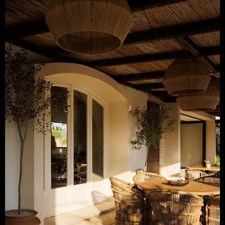 Tenuta Negroamaro 4*