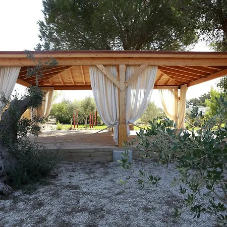 Tenuta Negroamaro 4* غالّيبولي
