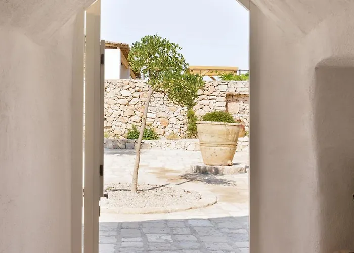 Hotell Tenuta Negroamaro 4*