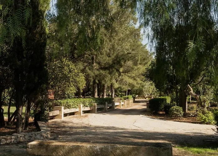 Hotell Tenuta Negroamaro 4*